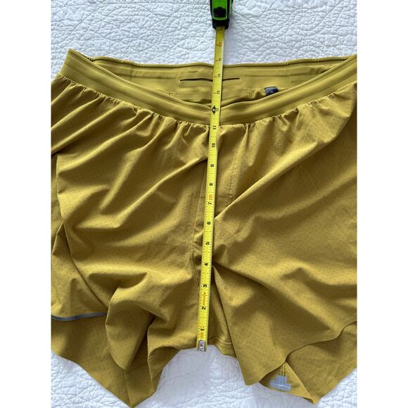 Lululemon Men's Surge 6" Shorts Size XL - Picture 7 of 8